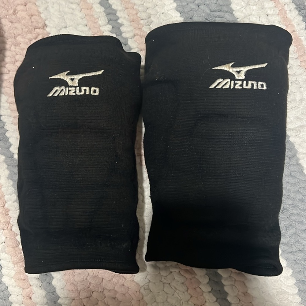 Mizuno Volleyball Knee Pads